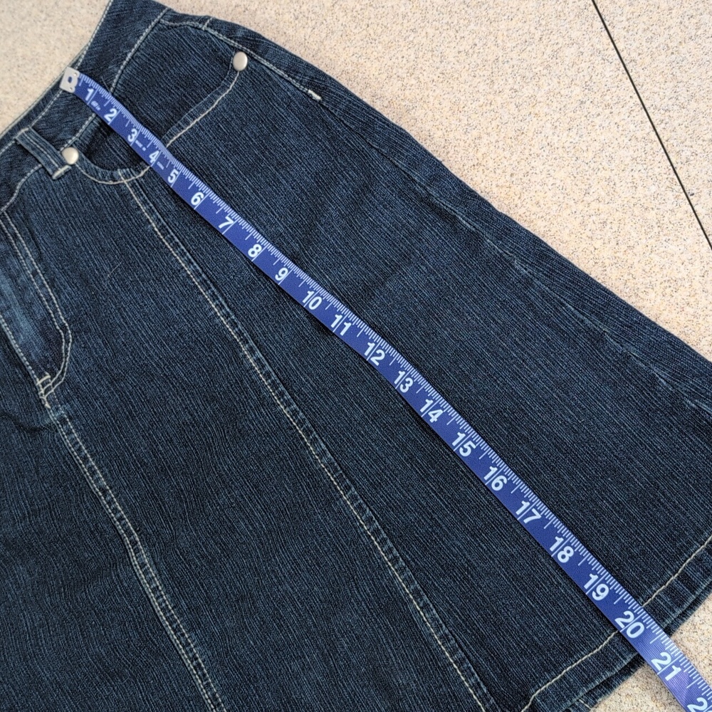 Baccini Denim Skirt, Fun Back Pockets, Western Casual, Size 8 - Picture 6 of 9